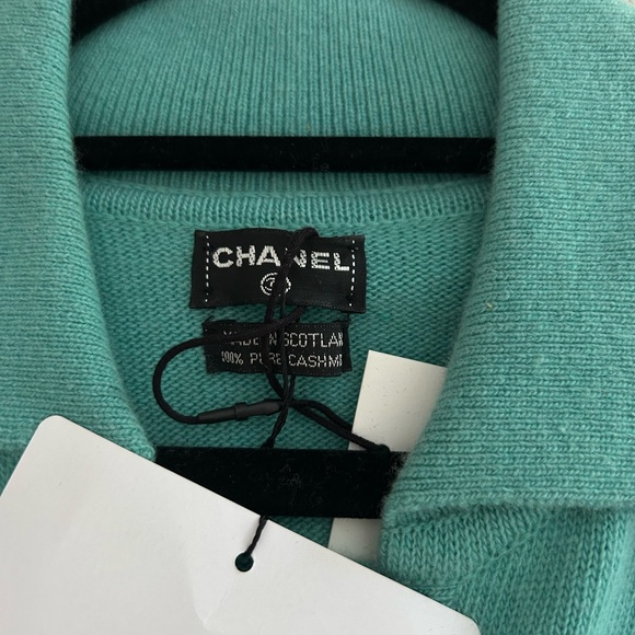 Chanel sweater/shirt/cardigan, authentic turquoise, size small - Picture 3 of 5